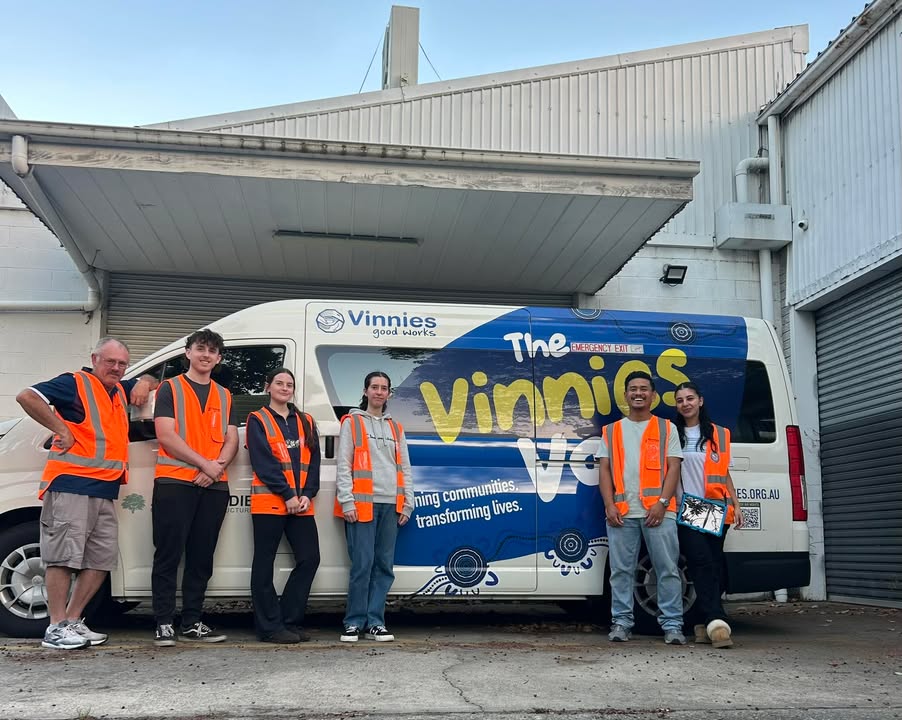 518854690242906_1455051796623186-1