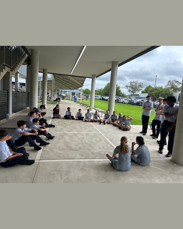 518854690242906_1513719880756377-1